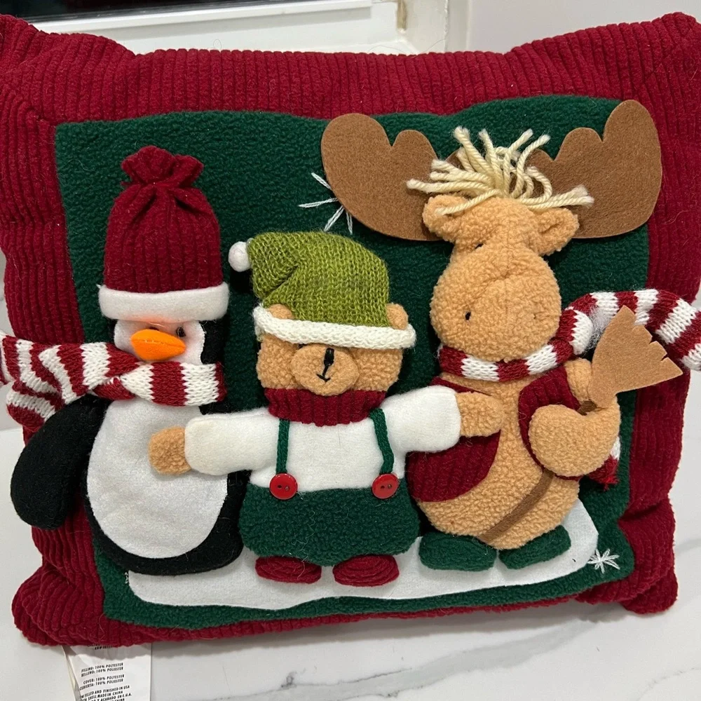 Town and country living Christmas decorative pillow